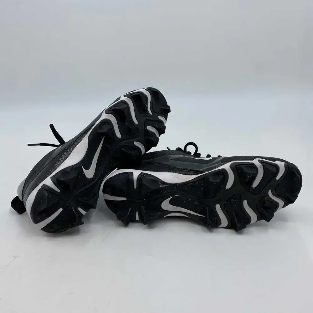 Nike this sneaker